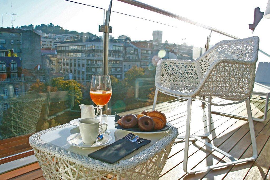 Gran Hotel Nagari Boutique & Spa Βίγκο Εξωτερικό φωτογραφία A typical balcony in Vienna