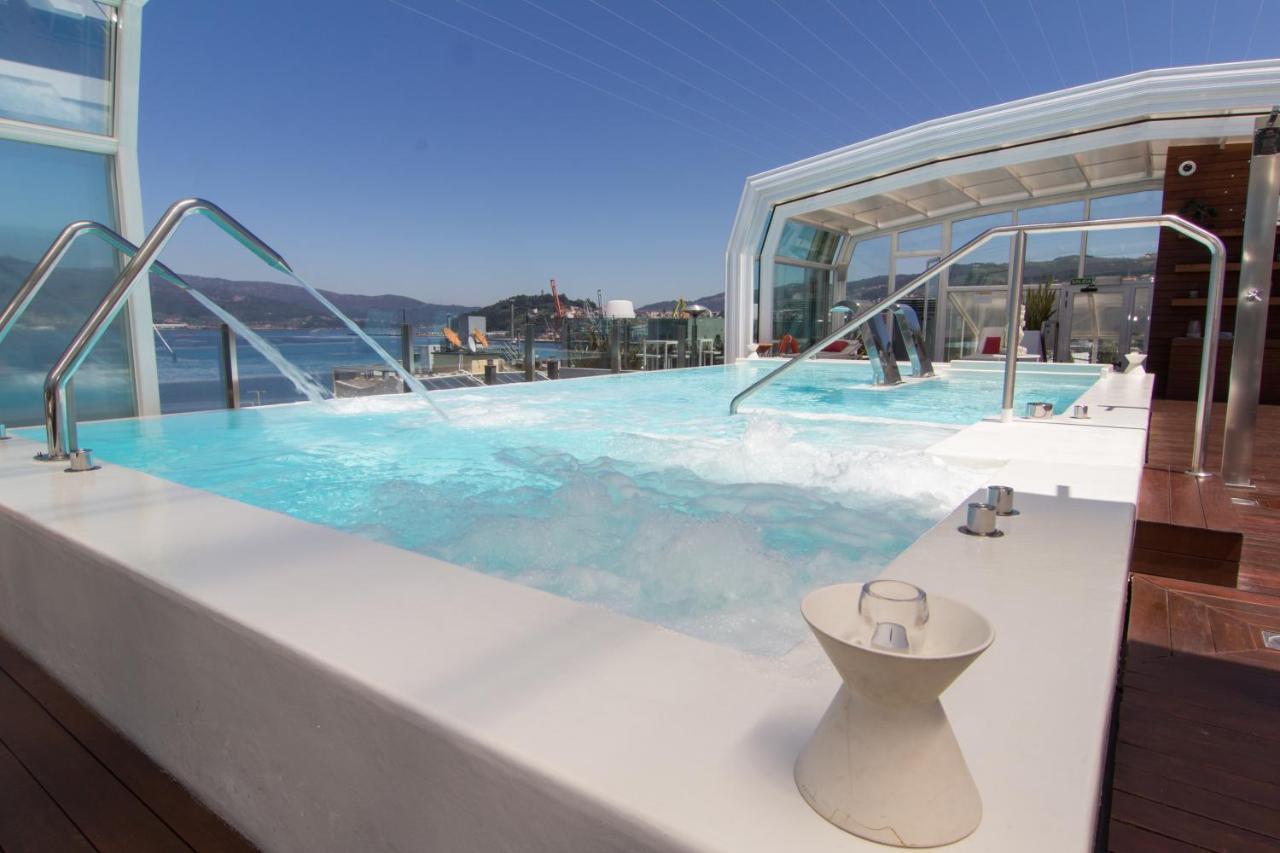 Gran Hotel Nagari Boutique & Spa Βίγκο Εξωτερικό φωτογραφία The rooftop pool